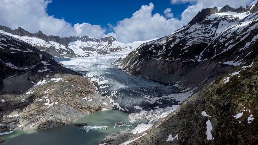 Switzerland's glaciers face catastrophic melting: second-worst year on record in 2023 
